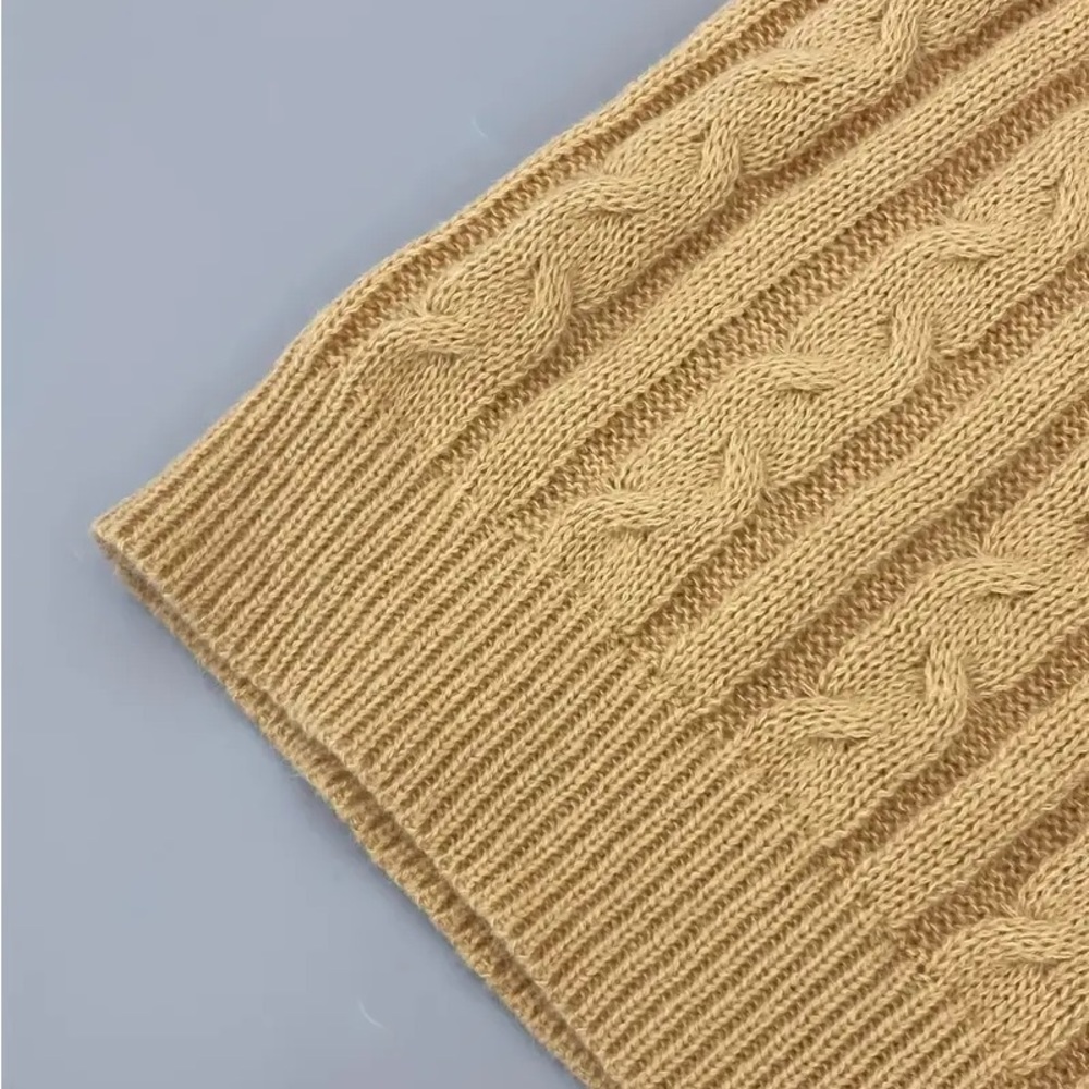 Knitted Set - Picture 5 of 9
